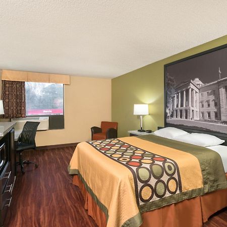 Super 8 By Wyndham Raleigh North East Hotel Kültér fotó