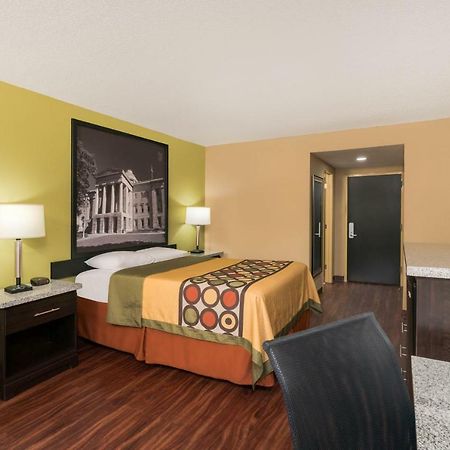 Super 8 By Wyndham Raleigh North East Hotel Kültér fotó