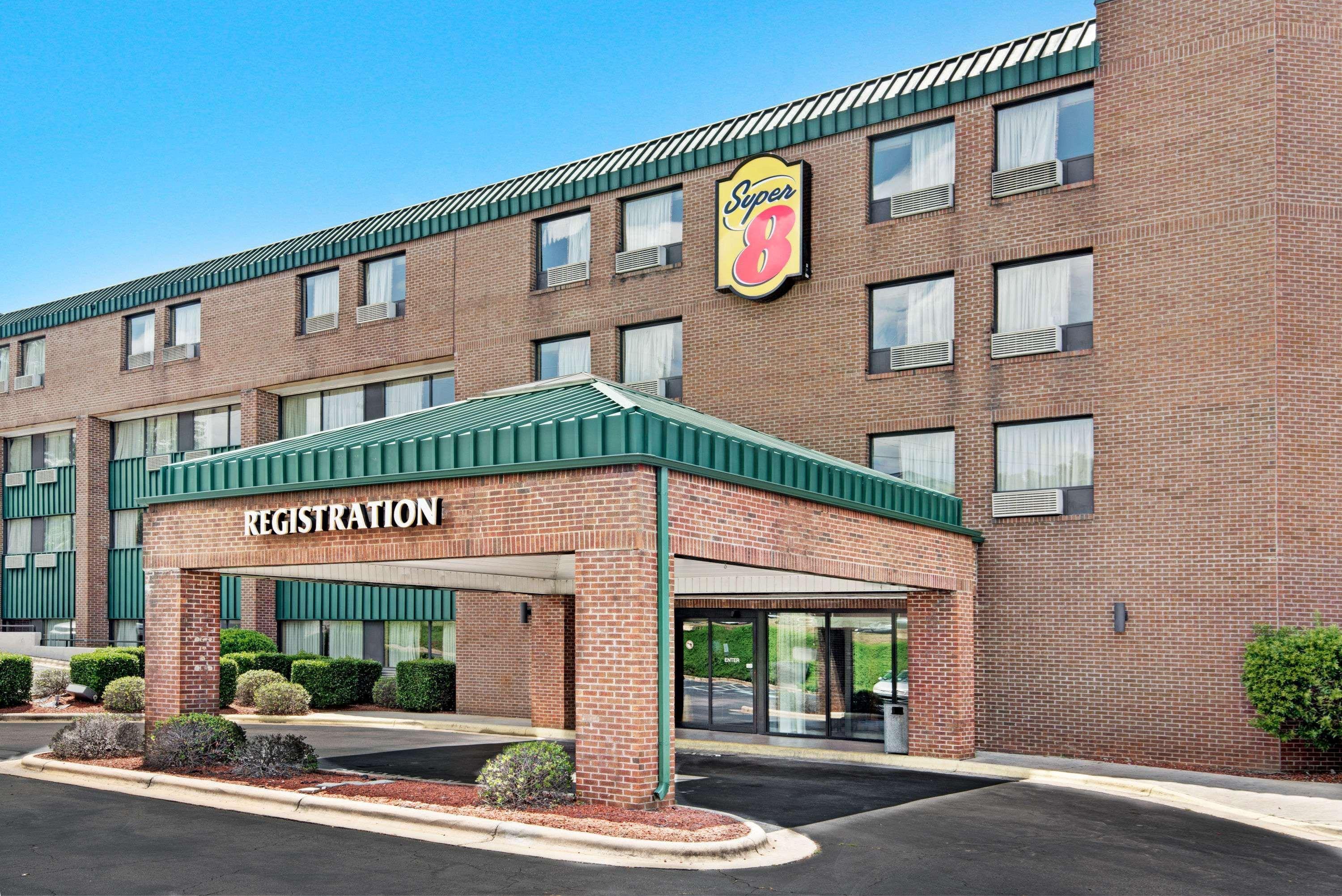 Super 8 By Wyndham Raleigh North East Hotel Kültér fotó